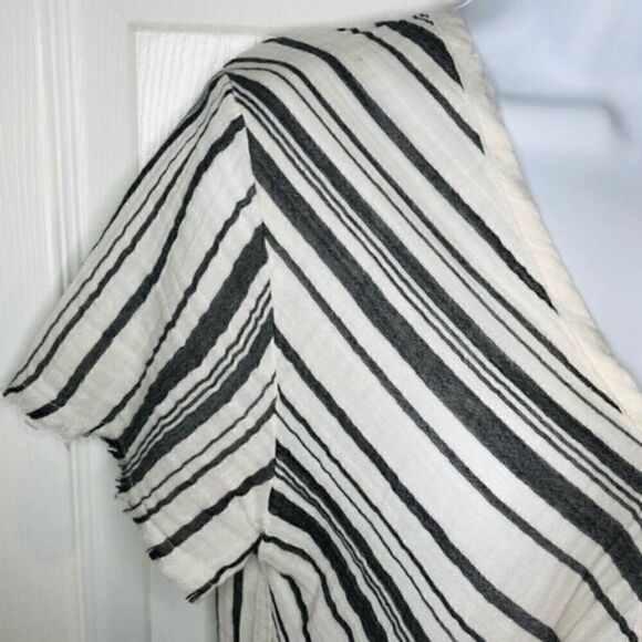 STARKx Short Sleeve Cotton Tie Knot Gauze Top V-Neck Stripe White Grey S - Picture 5 of 10
